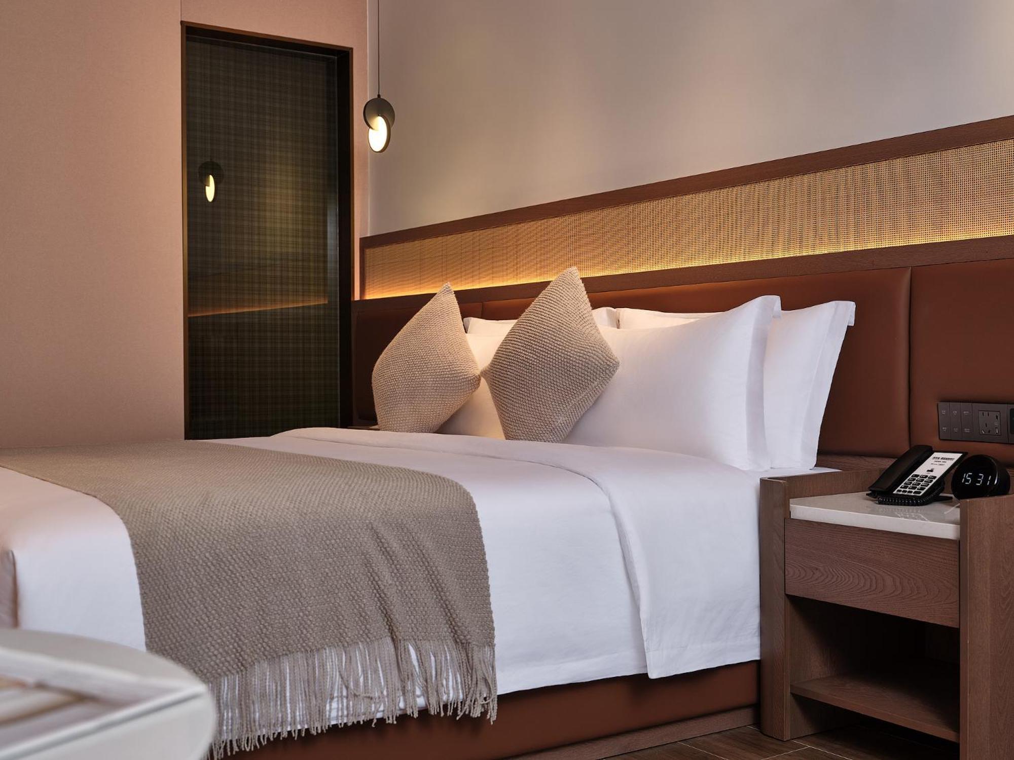 Zhangjiajie Utopia Hotel--Free One Way Pick Up Service Over 2 Nights מראה חיצוני תמונה