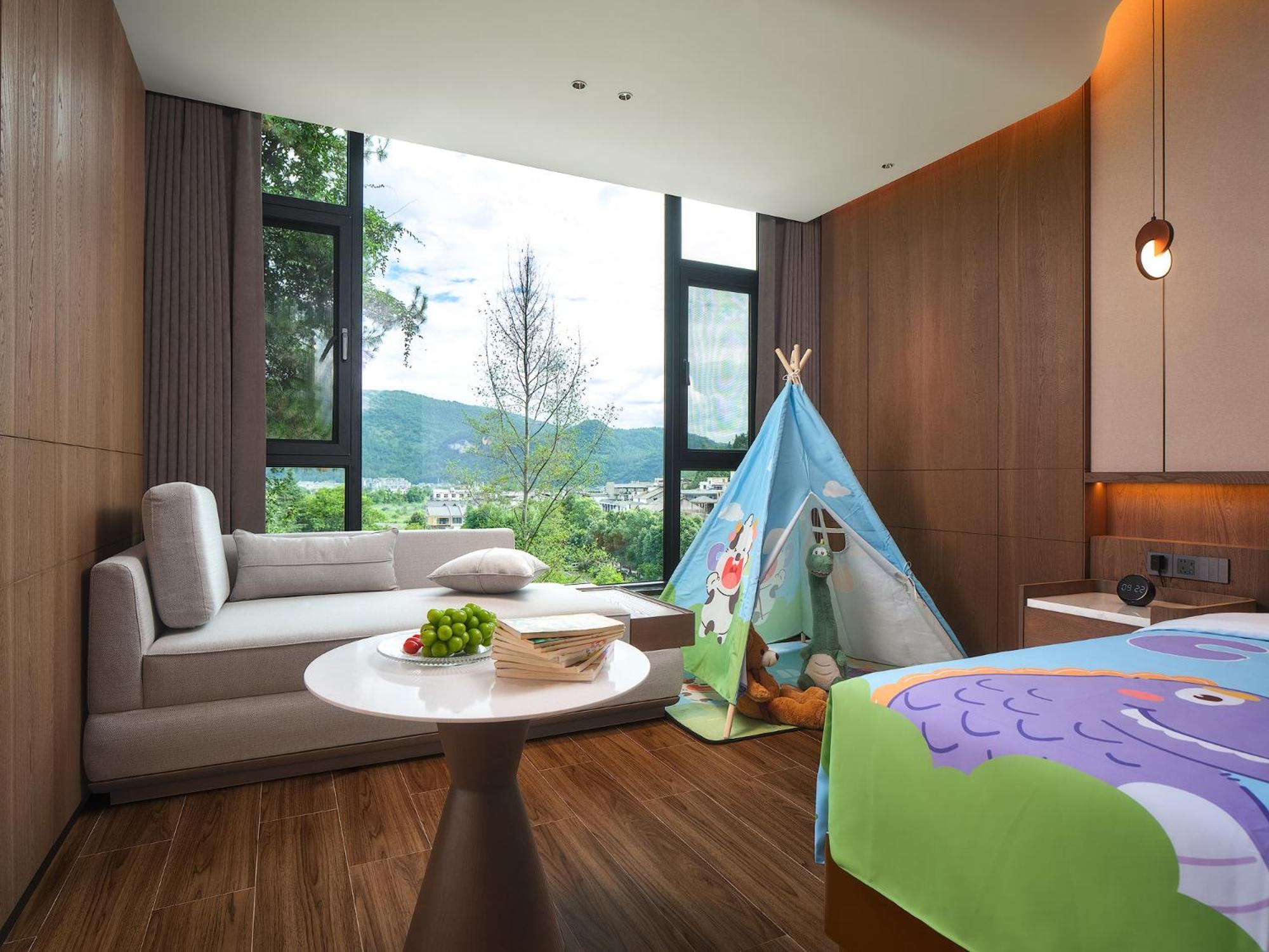 Zhangjiajie Utopia Hotel--Free One Way Pick Up Service Over 2 Nights מראה חיצוני תמונה