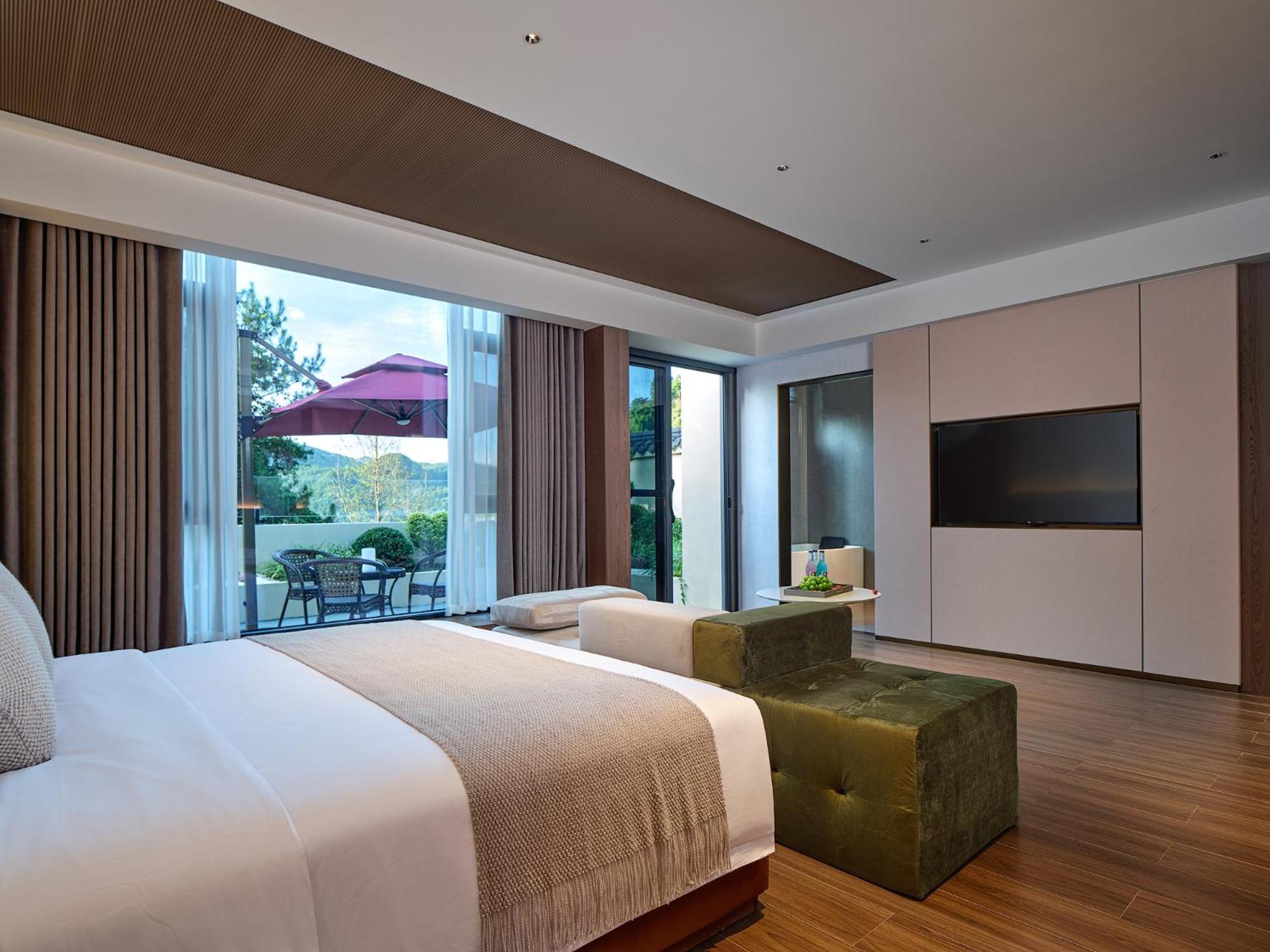 Zhangjiajie Utopia Hotel--Free One Way Pick Up Service Over 2 Nights מראה חיצוני תמונה